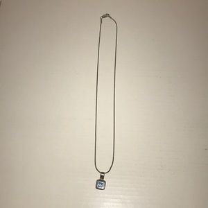 Pendant necklace